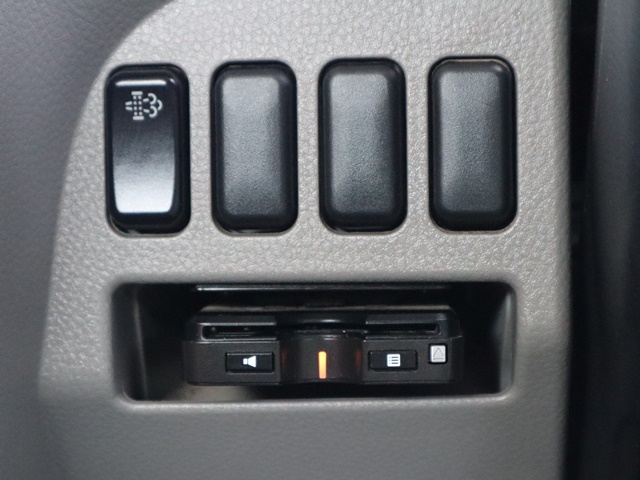 三菱ふそうキャンター平ボディ小型（2t・3t）[写真27]