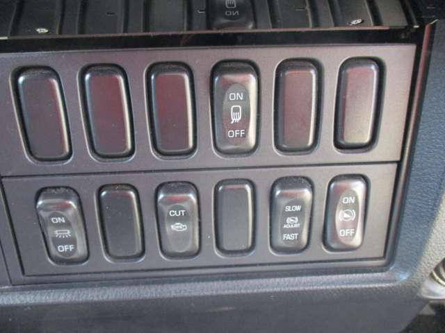 三菱ふそうファイター平ボディ中型（4t）[写真17]