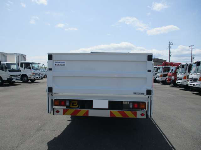 三菱ふそうファイター平ボディ中型（4t）[写真05]