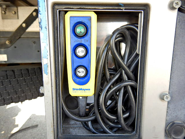 三菱ふそうファイター冷凍車（冷蔵車）中型（4t）[写真18]