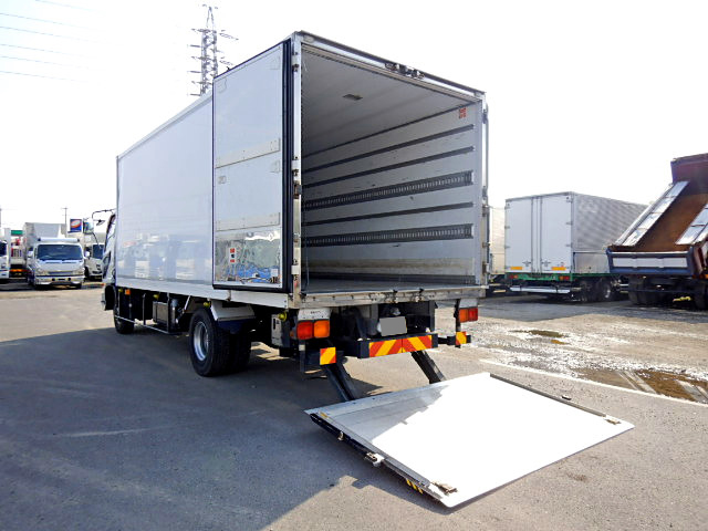 三菱ふそうファイター冷凍車（冷蔵車）中型（4t）[写真02]