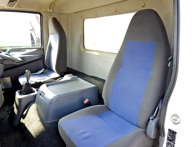 三菱ふそうファイター冷凍車（冷蔵車）中型（4t）[写真20]