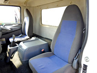 三菱ふそうファイター冷凍車（冷蔵車）中型（4t）[写真20]