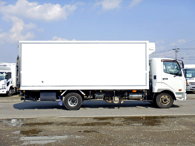 三菱ふそうファイター冷凍車（冷蔵車）中型（4t）[写真04]