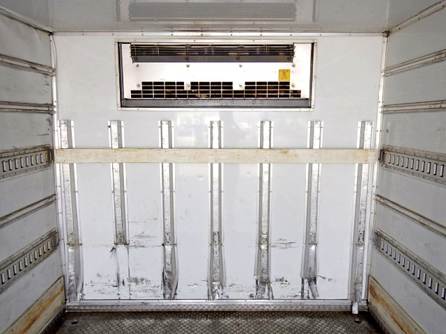 三菱ふそうファイター冷凍車（冷蔵車）中型（4t）[写真09]