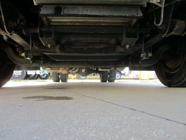 三菱ふそうキャンターセルフクレーン5段小型（2t・3t）[写真14]