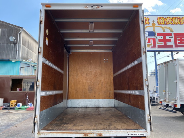 いすゞエルフアルミバン小型（2t・3t）[写真12]