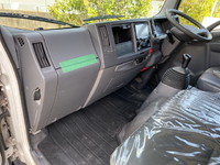 いすゞエルフアルミバン小型（2t・3t）[写真30]