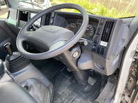 いすゞエルフアルミバン小型（2t・3t）[写真31]