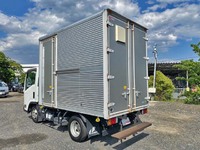 いすゞエルフアルミバン小型（2t・3t）[写真04]