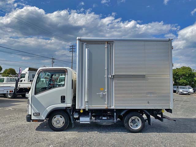 いすゞエルフアルミバン小型（2t・3t）[写真07]