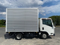 いすゞエルフアルミバン小型（2t・3t）[写真08]