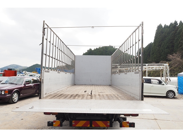 三菱ふそうファイターアルミブロック中型（4t）[写真14]