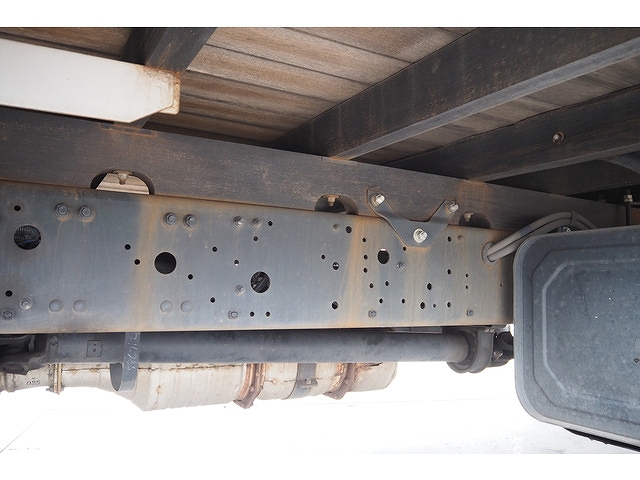 三菱ふそうファイターアルミブロック中型（4t）[写真22]