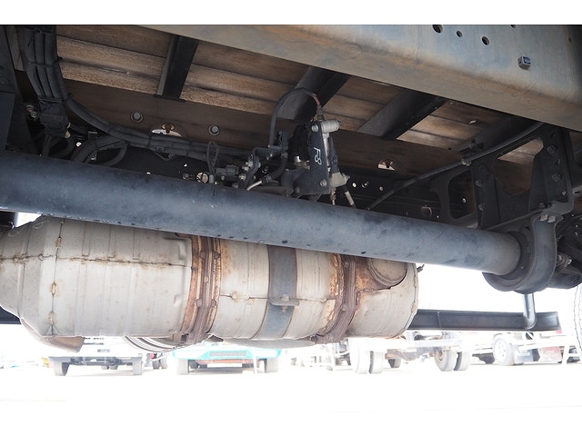 三菱ふそうファイターアルミブロック中型（4t）[写真23]