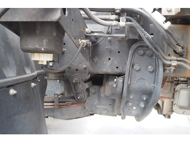 三菱ふそうファイターアルミブロック中型（4t）[写真25]