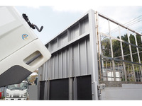 三菱ふそうファイターアルミブロック中型（4t）[写真32]