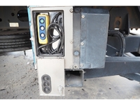 三菱ふそうファイターアルミブロック中型（4t）[写真07]