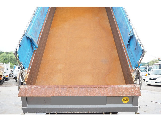 三菱ふそうスーパーグレートダンプ大型（10t）[写真10]