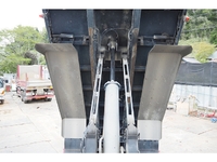 三菱ふそうスーパーグレートダンプ大型（10t）[写真13]