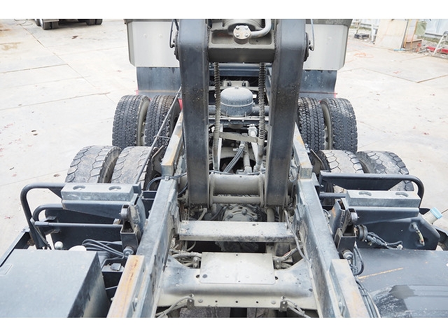 三菱ふそうスーパーグレートダンプ大型（10t）[写真14]