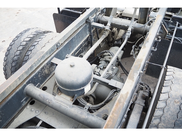 三菱ふそうスーパーグレートダンプ大型（10t）[写真17]