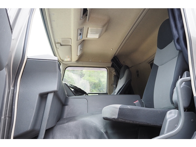 三菱ふそうスーパーグレートダンプ大型（10t）[写真31]