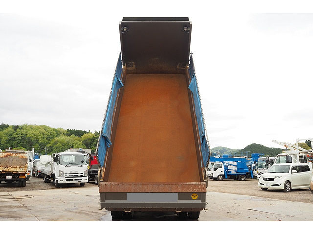 三菱ふそうスーパーグレートダンプ大型（10t）[写真08]