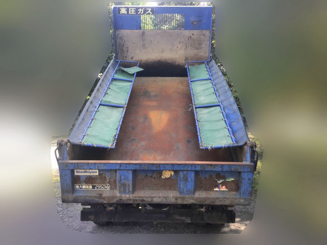 いすゞエルフダンプ小型（2t・3t）[写真10]