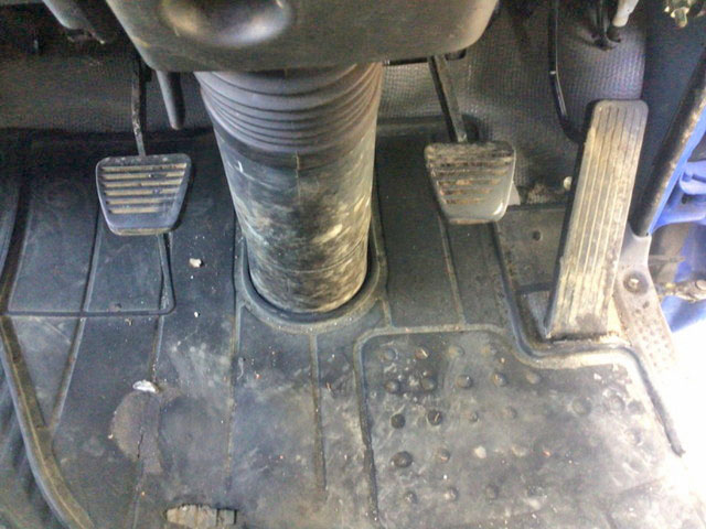 いすゞエルフダンプ小型（2t・3t）[写真36]