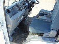 三菱ふそうキャンターアルミウイング小型（2t・3t）[写真23]