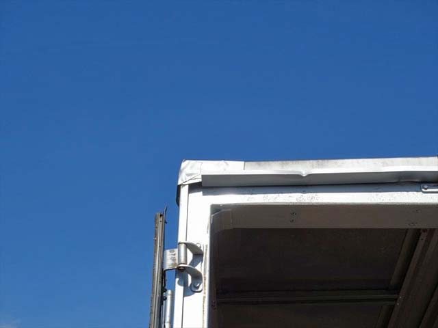 三菱ふそうキャンターアルミウイング小型（2t・3t）[写真33]