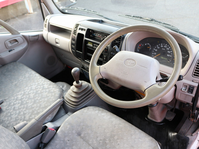 トヨタトヨエース深ダンプ（土砂禁ダンプ）小型（2t・3t）[写真10]