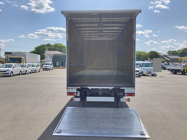 三菱ふそうキャンターアルミバン小型（2t・3t）[写真08]