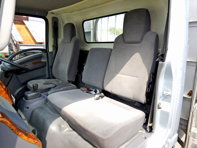 いすゞエルフアルミブロック小型（2t・3t）[写真14]