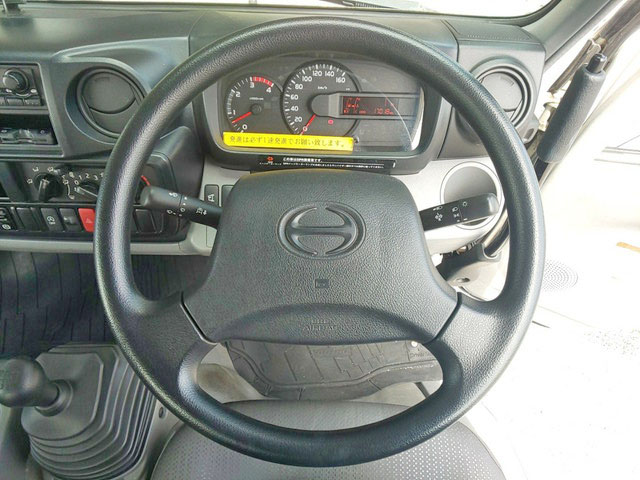 日野デュトロ高所作業車小型（2t・3t）[写真38]