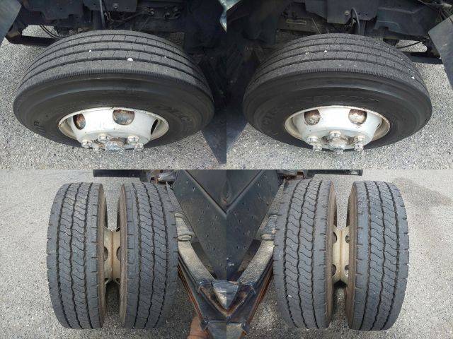 いすゞフォワード深ダンプ（土砂禁ダンプ）中型（4t）[写真15]