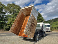 いすゞフォワード深ダンプ（土砂禁ダンプ）中型（4t）[写真03]