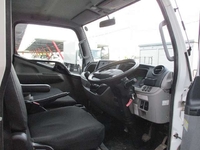 日産アトラス平ボディ小型（2t・3t）[写真10]