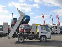 いすゞエルフダンプ小型（2t・3t）[写真06]
