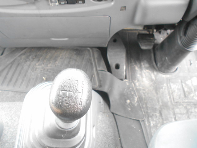 いすゞフォワードアルミウイング中型（4t）[写真22]