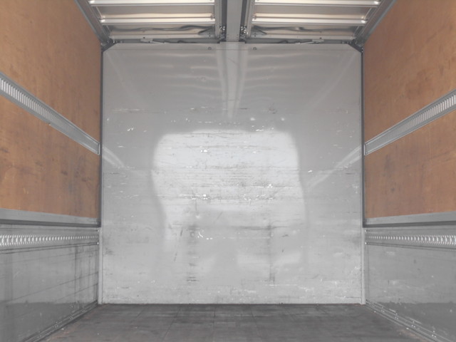 いすゞフォワードアルミウイング中型（4t）[写真08]