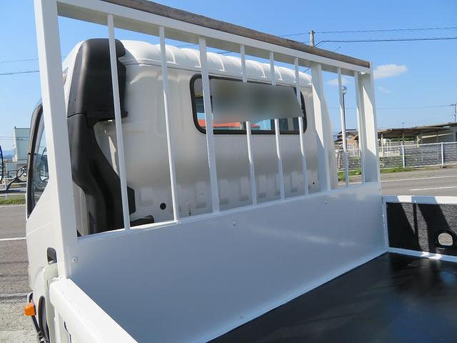 日野デュトロ平ボディ小型（2t・3t）[写真13]