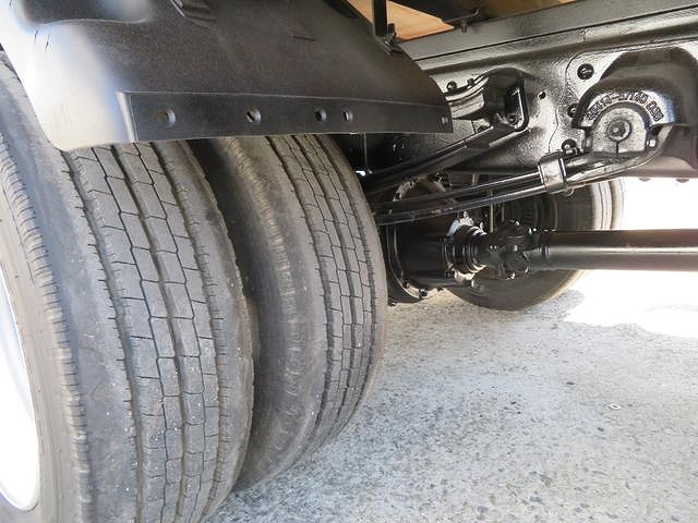 日野デュトロ平ボディ小型（2t・3t）[写真15]