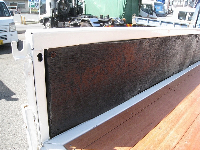 日野デュトロクレーン3段小型（2t・3t）[写真23]