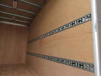 三菱ふそうキャンターアルミバン小型（2t・3t）[写真04]