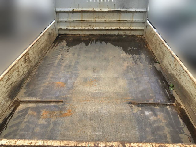 いすゞエルフローダーダンプ小型（2t・3t）[写真10]