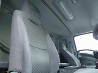 いすゞフォワードアルミウイング中型（4t）[写真19]