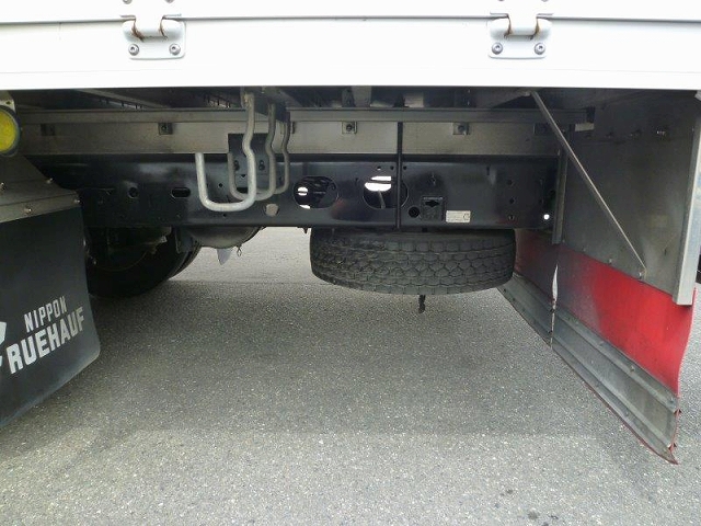 いすゞフォワードアルミウイング中型（4t）[写真28]