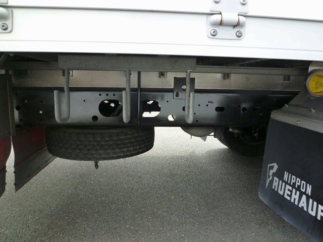 いすゞフォワードアルミウイング中型（4t）[写真29]